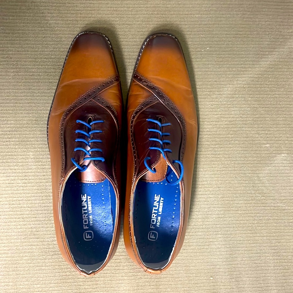 BROWN DRESS SHOES BY FORTUNE SZ 10.5